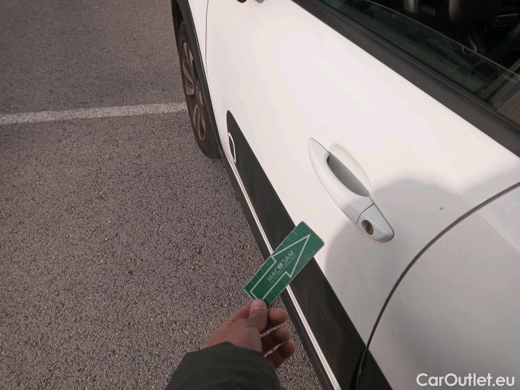  Citroen  C3 CITROEN  / 2016 / 5P / berlina con portón PureTech 60KW (82CV) FEEL (CX) #8