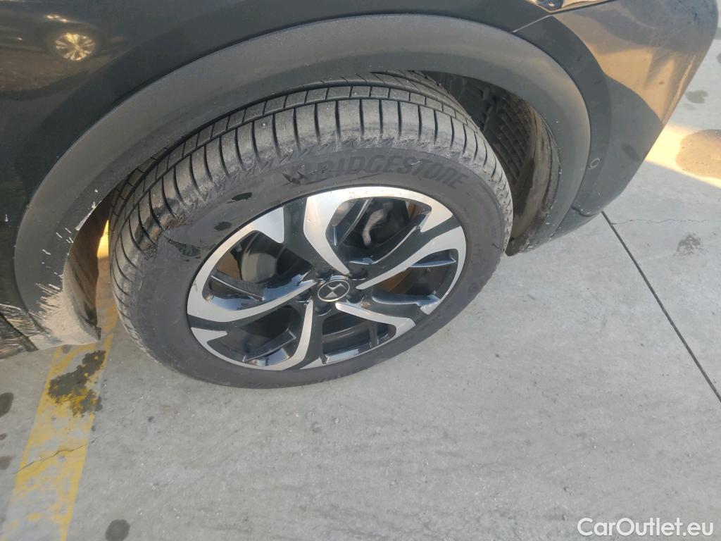  DS  DS7 DS DS 7 Crossback / 2017 / 5P / todoterreno BlueHDi DE 96kW (130CV) Auto. Bastille #1