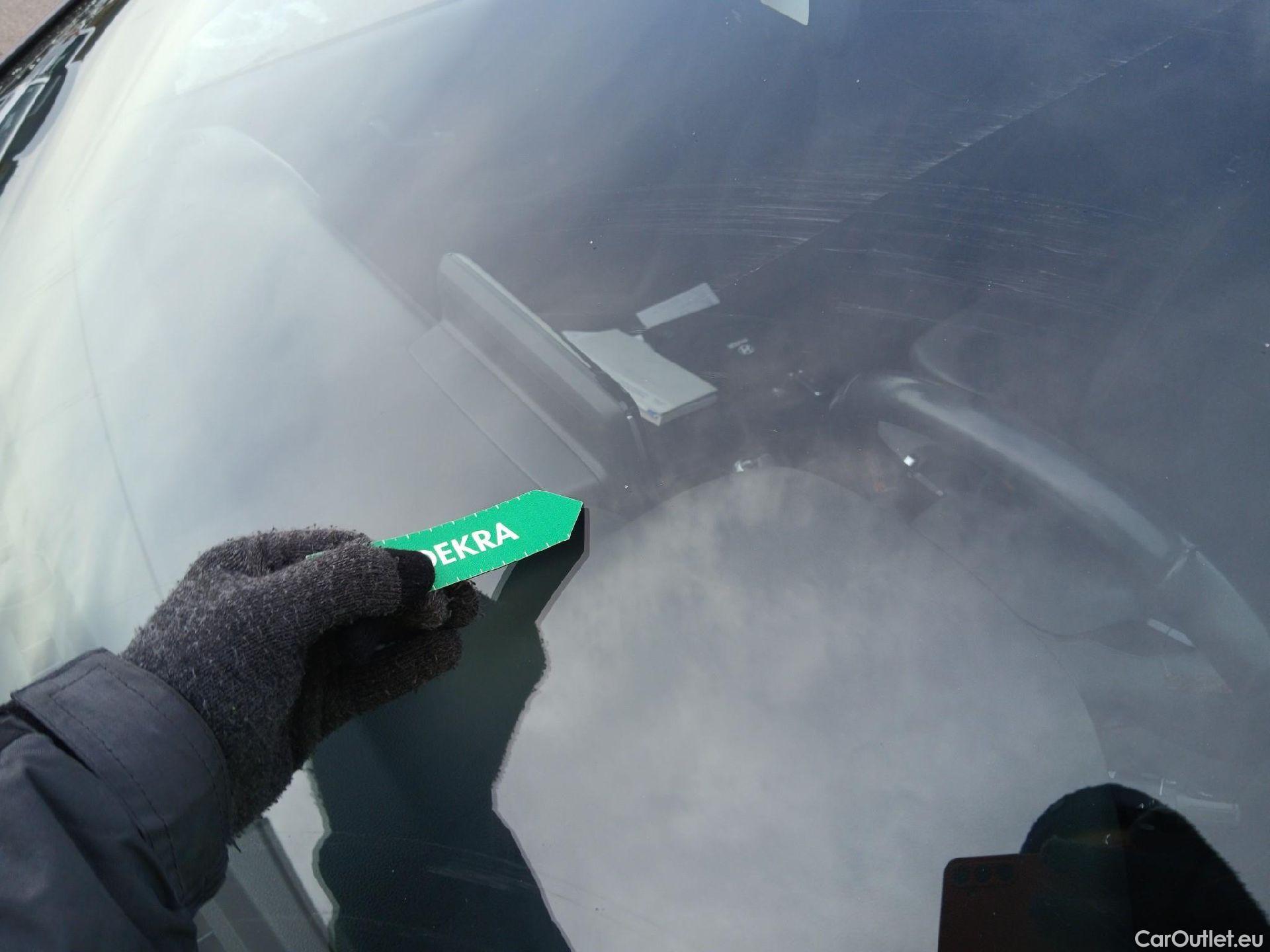  Hyundai  i30 HYUNDAI  / 2020 / 5P / berlina con portón 1.0 TGDI 48V N Line #9