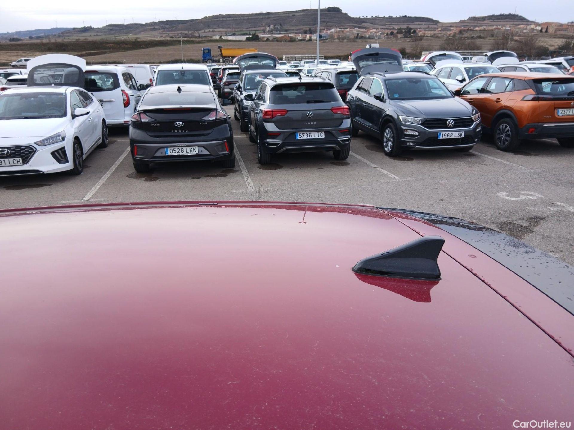  Hyundai  i30 HYUNDAI  / 2020 / 5P / berlina con portón 1.0 TGDI 48V N Line #40