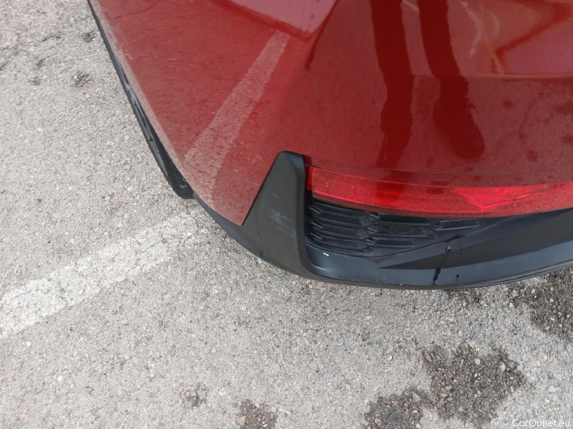  Hyundai  i30 HYUNDAI  / 2020 / 5P / berlina con portón 1.0 TGDI 48V N Line #25