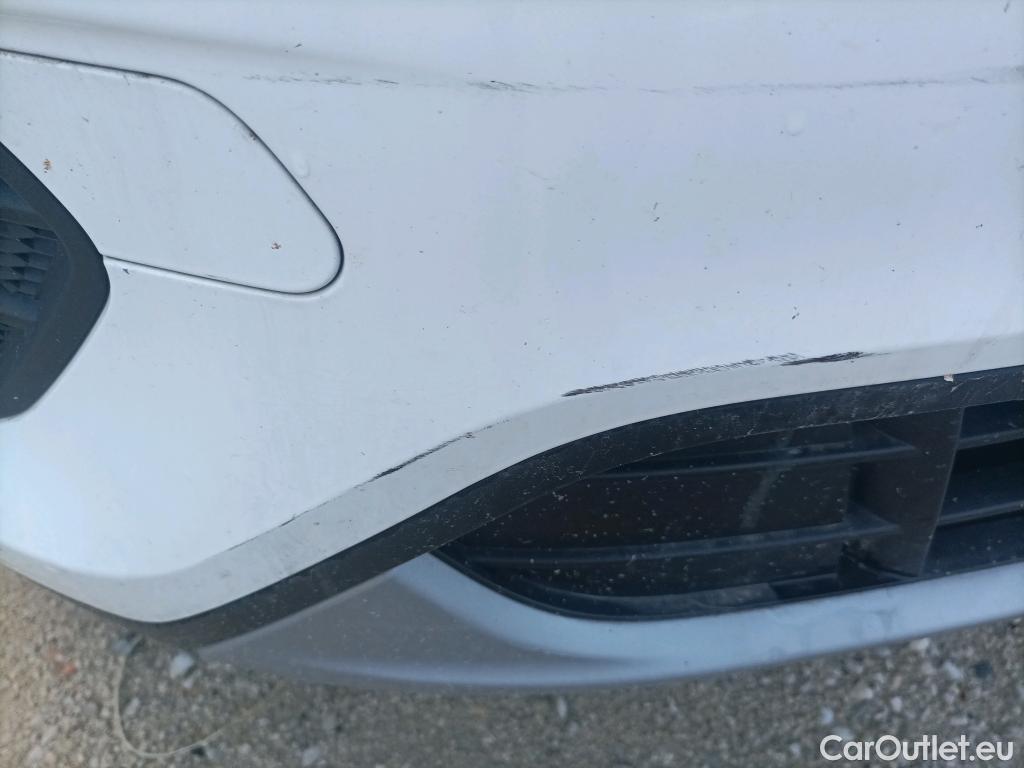  Ford  Kuga FORD  / 2016 / 5P / todoterreno 1.5 EcoBoost 88kW 4x2 Trend+ (CX) #9