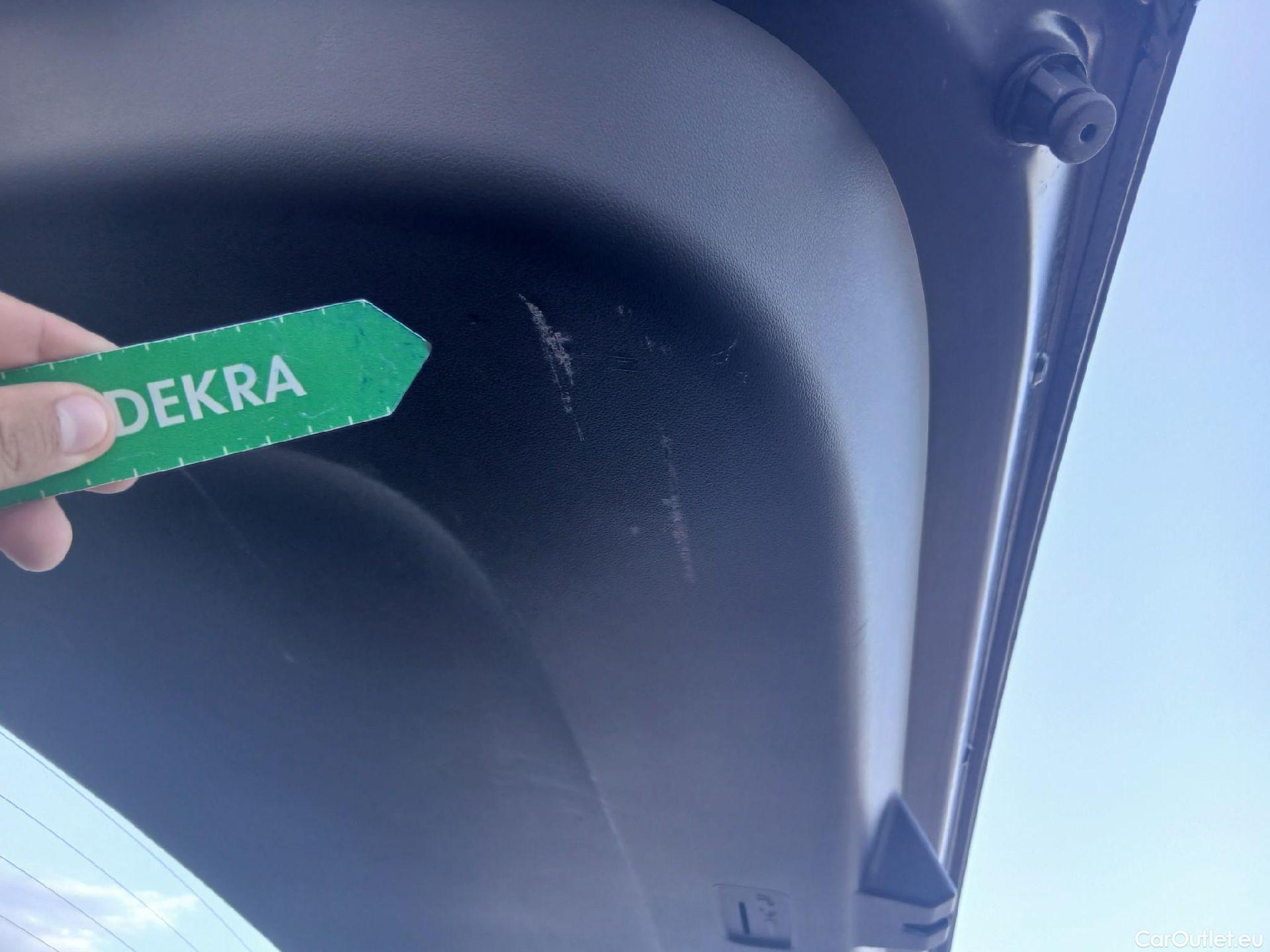  Hyundai  Konna HYUNDAI Kona / 2023 / 5P / todoterreno 1.6 GDI HEV Maxx DCT #2