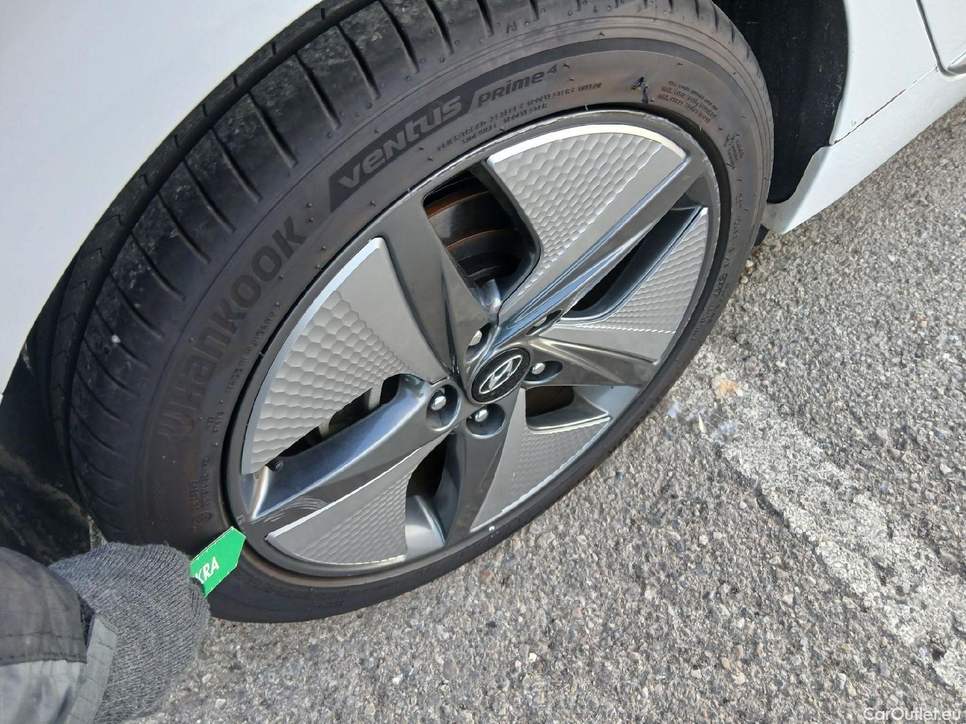  Hyundai   Ioniq HYUNDAI / 2019 / 5P / berlina con portón 1.6 GDI HEV Style DT #14