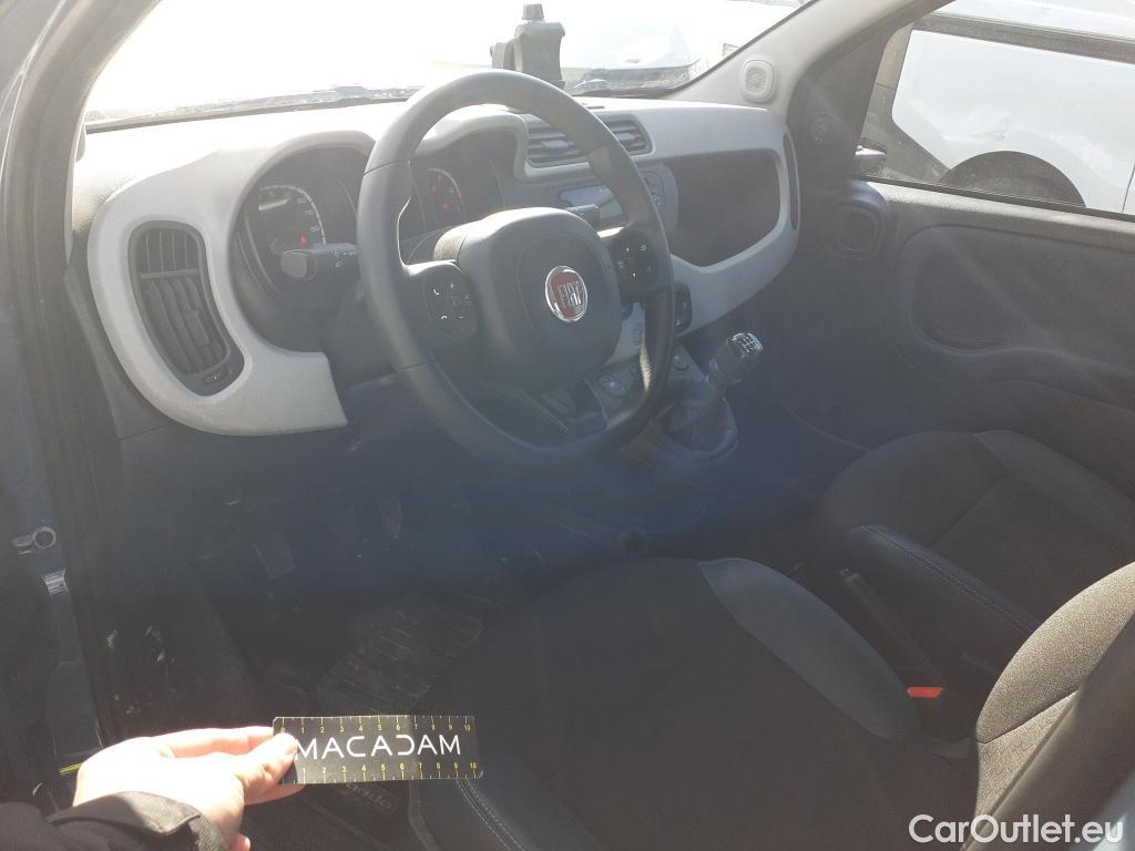  Fiat  Panda FIAT  / 2012 / 5P / berlina con portón City Cross 1.0 Gse 51kw (70CV) #58