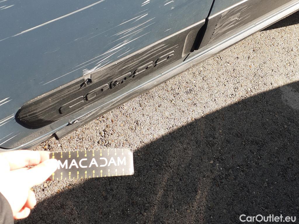  Fiat  Panda FIAT  / 2012 / 5P / berlina con portón City Cross 1.0 Gse 51kw (70CV) #28