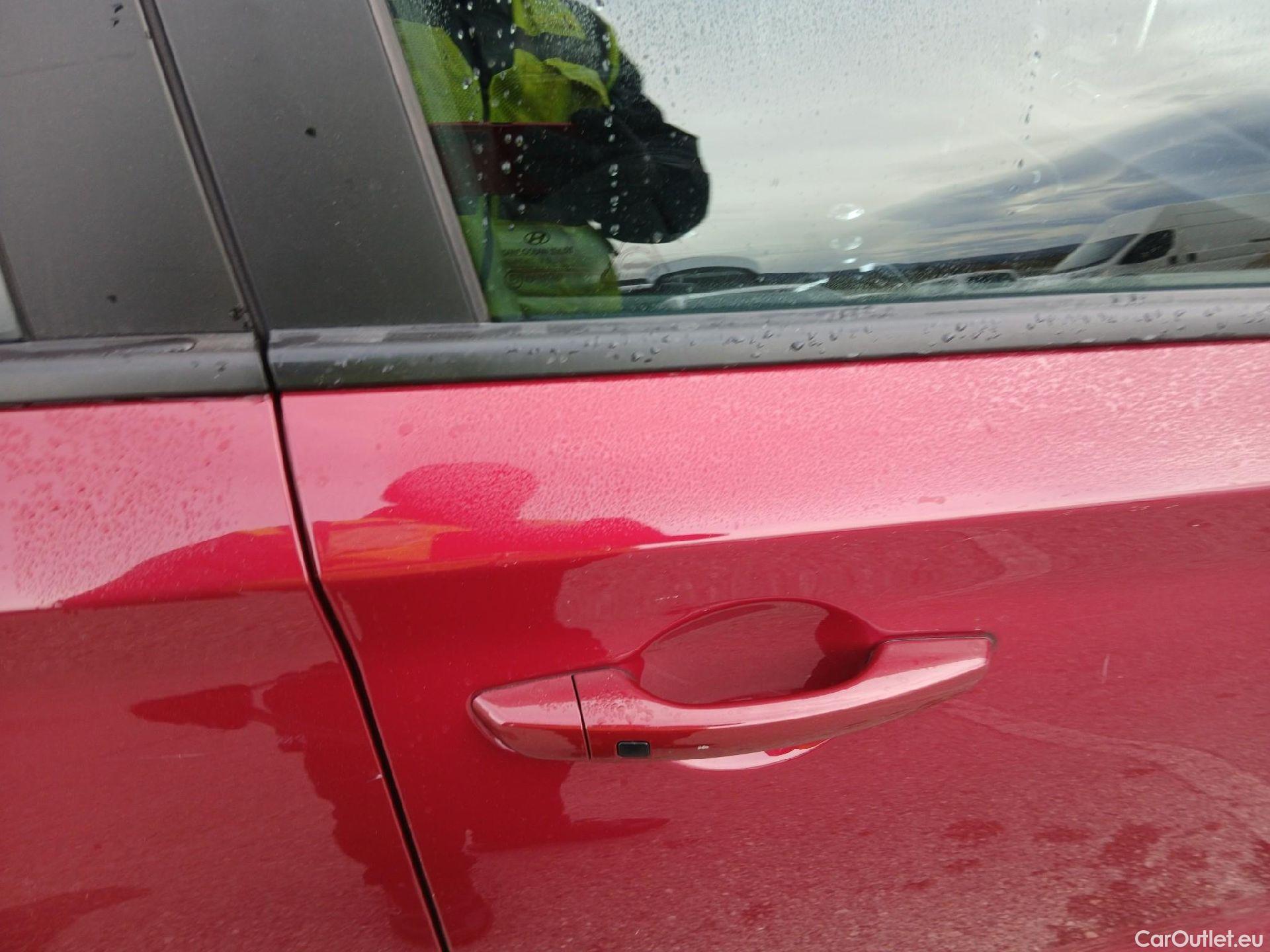  Hyundai  i30 HYUNDAI  / 2020 / 5P / berlina con portón 1.0 TGDI 48V N Line #35