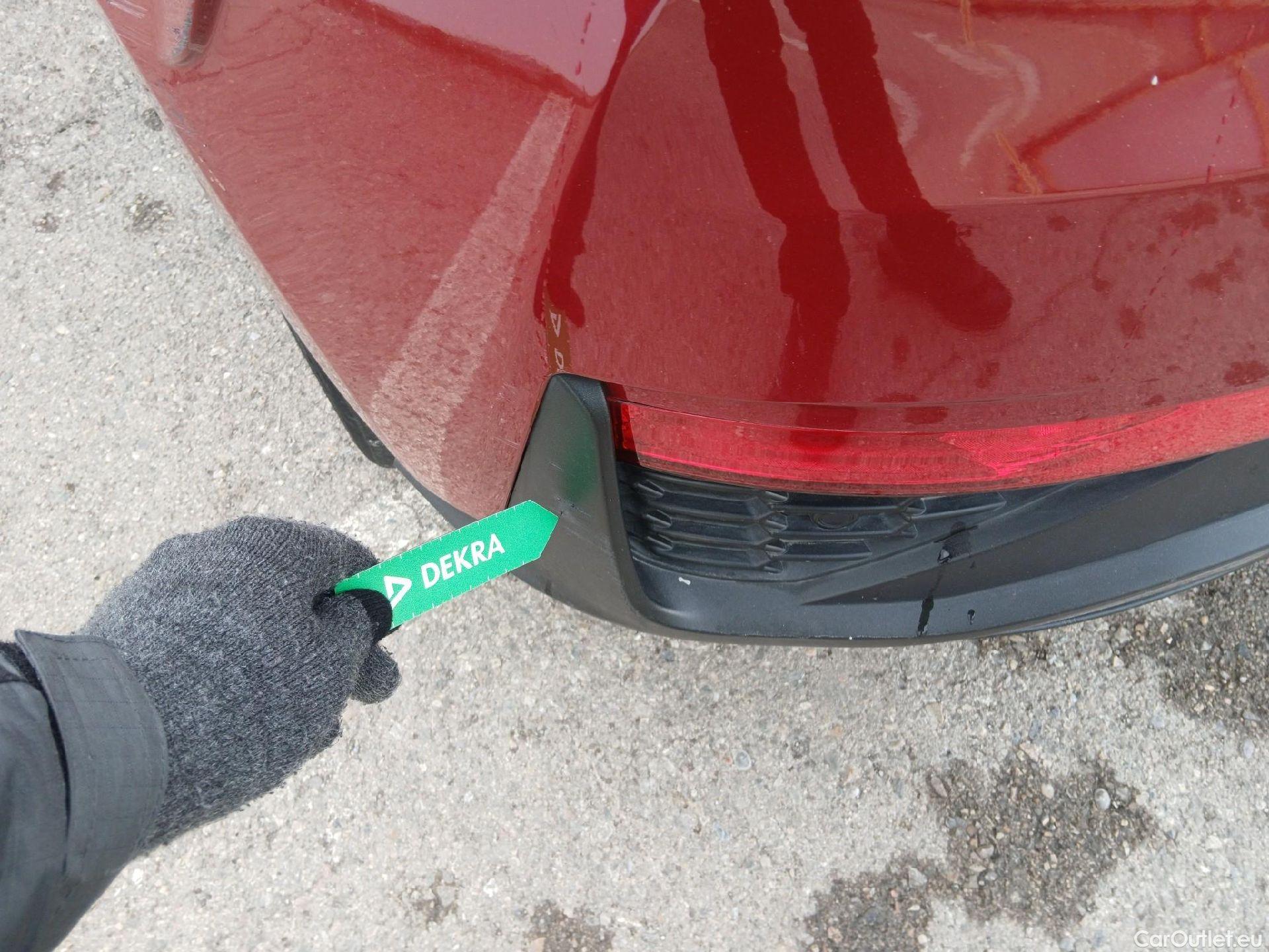  Hyundai  i30 HYUNDAI  / 2020 / 5P / berlina con portón 1.0 TGDI 48V N Line #24