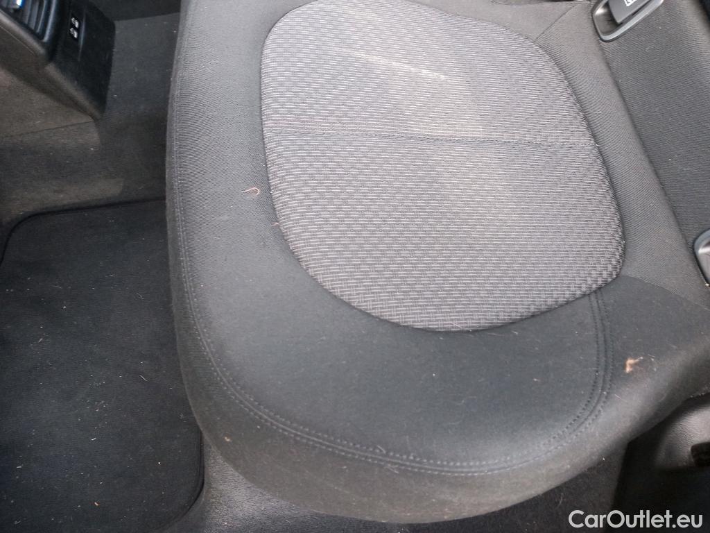  Bmw  X1 BMW  / 2015 / 5P / todoterreno sDrive16d Business #4