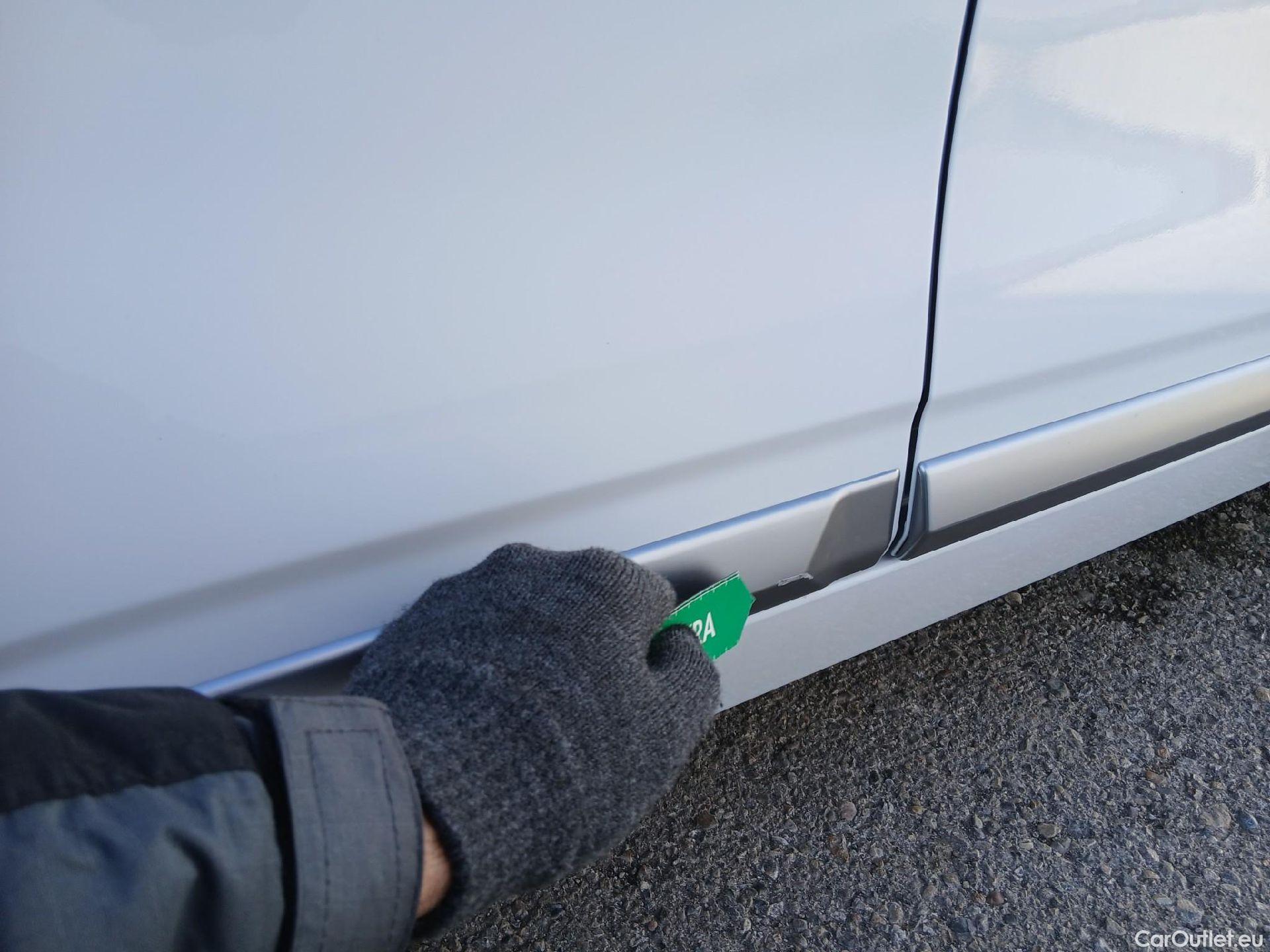  Hyundai   Ioniq HYUNDAI / 2019 / 5P / berlina con portón 1.6 GDI HEV Style DT #20