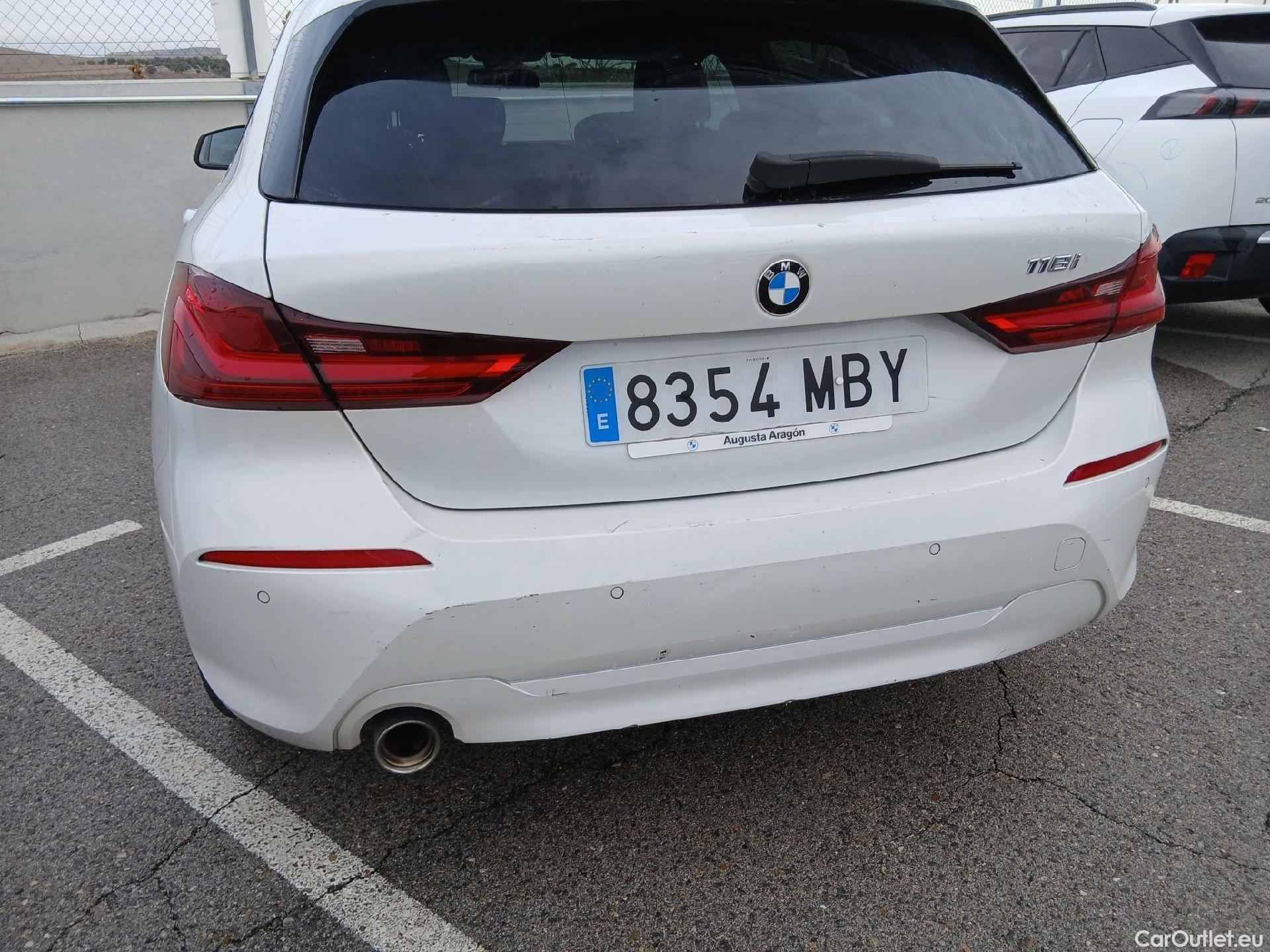  Bmw  Serie 1 BMW  / 2019 / 5P / berlina con portón 118i #14