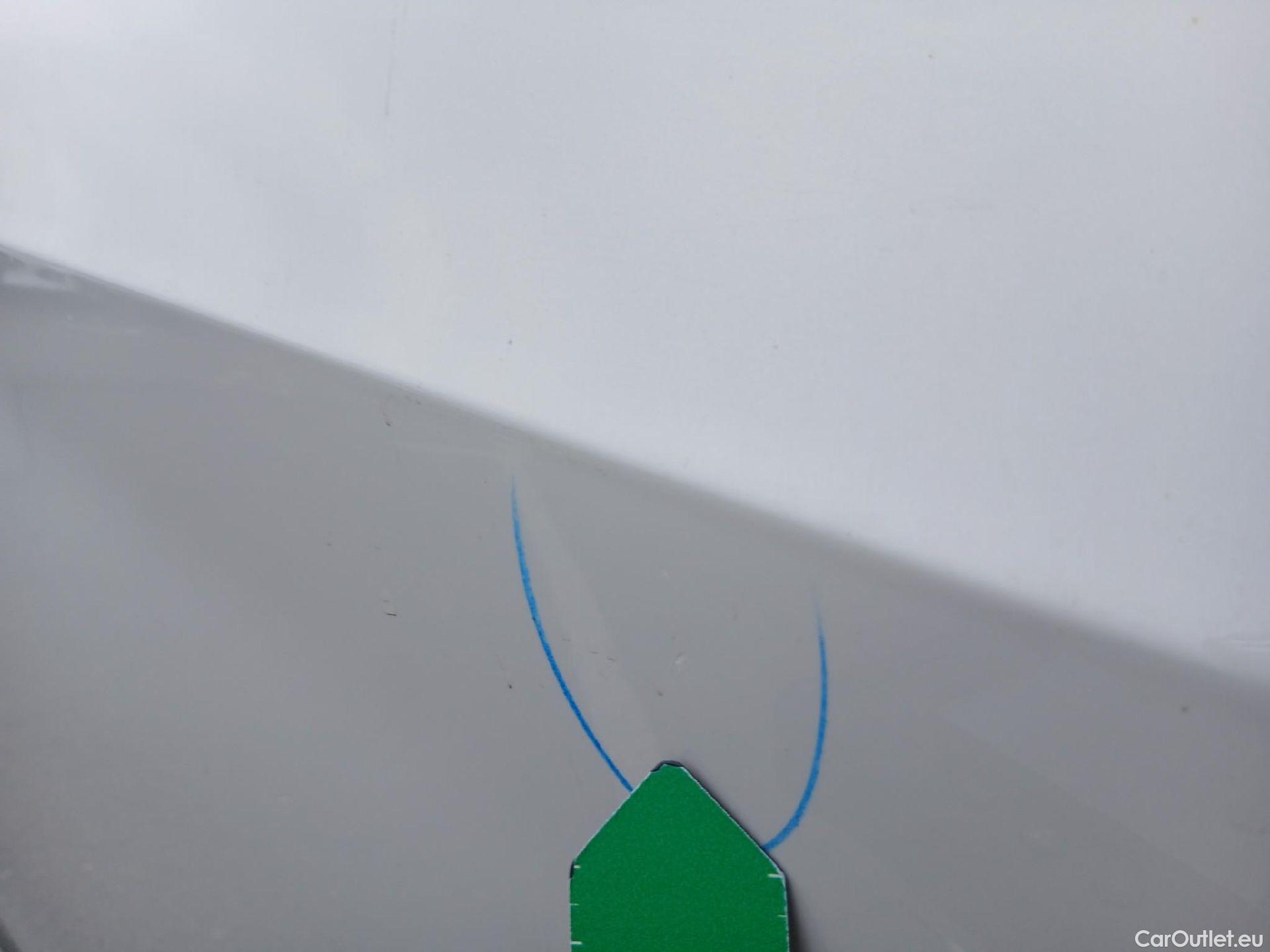  Bmw  Serie 1 BMW  / 2019 / 5P / berlina con portón 118i #29