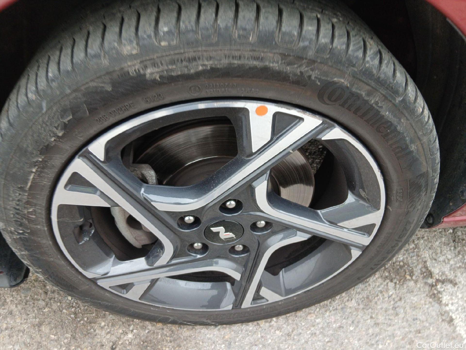  Hyundai  i30 HYUNDAI  / 2020 / 5P / berlina con portón 1.0 TGDI 48V N Line #10