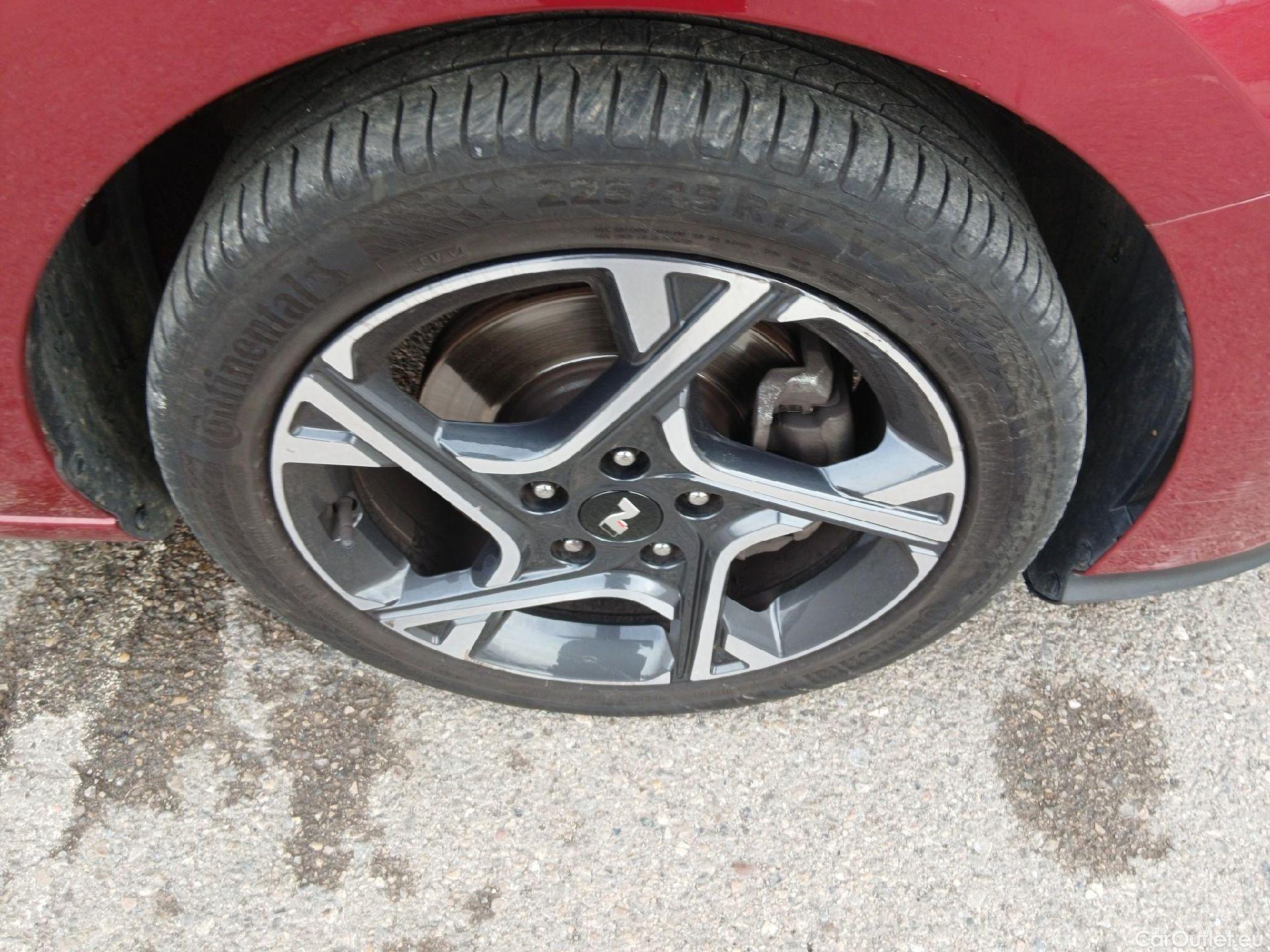  Hyundai  i30 HYUNDAI  / 2020 / 5P / berlina con portón 1.0 TGDI 48V N Line #38