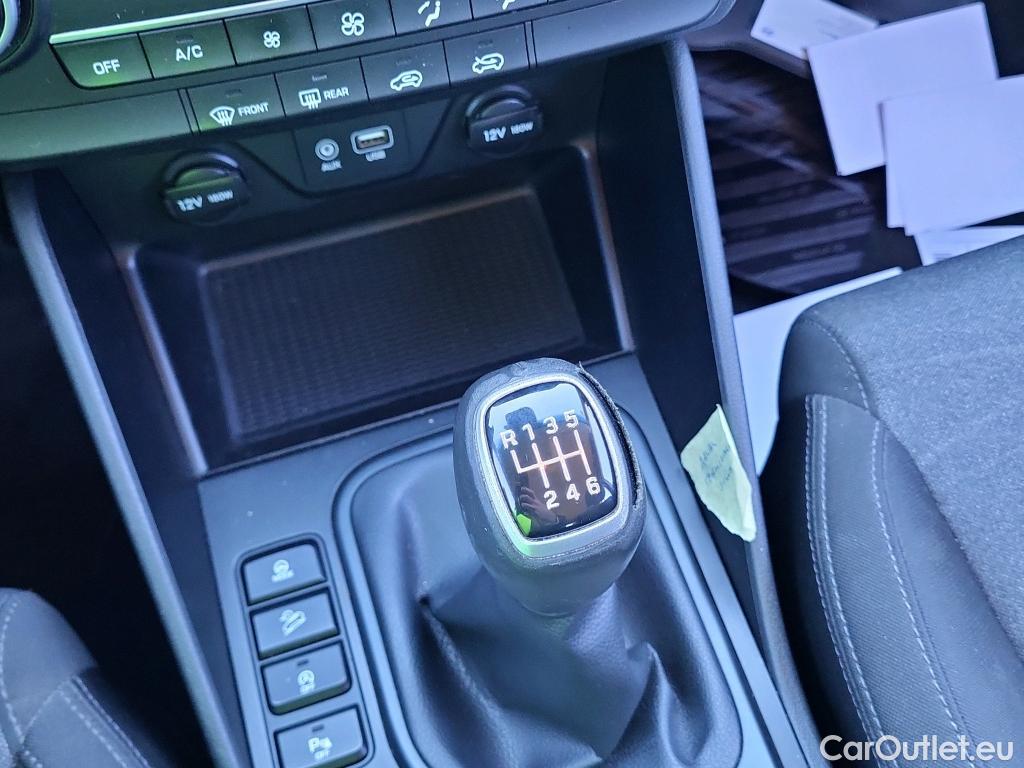  Hyundai  Tucson HYUNDAI  / 2018 / 5P / todoterreno 1.6 CRDI 85kW (116CV) 48V SLE 4X2(SP)(SL) #7