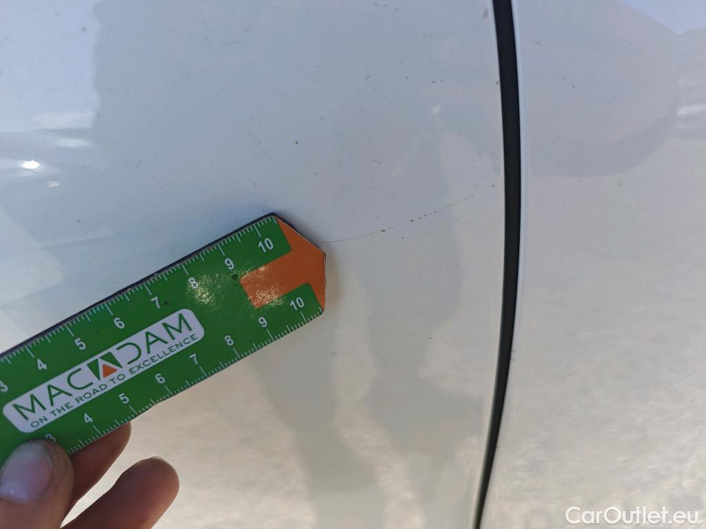  Mercedes  GLA MERCEDES-BENZ  / 2020 / 5P / todoterreno  200 #24