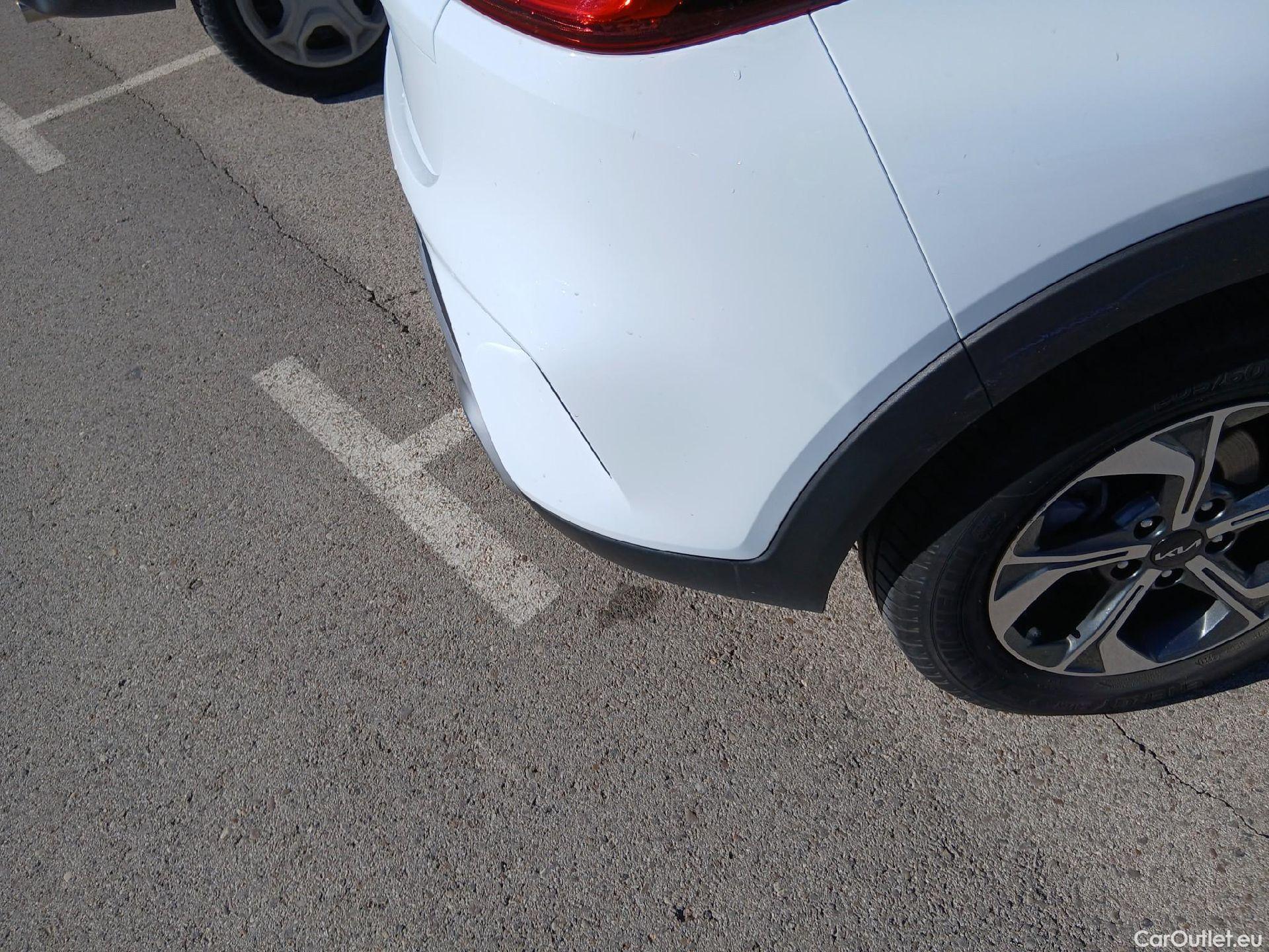  KIA  XCeed KIA  / 2019 / 5P / todoterreno 1.0 T-GDi Drive 88kW (120CV) #33