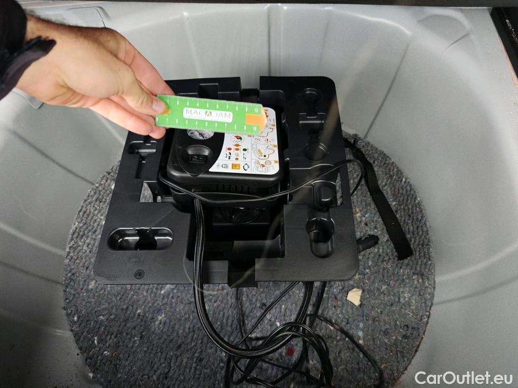  Renault  Captur RENAULT  / 2019 / 5P / todoterreno Intens TCe 90 (AC) #5