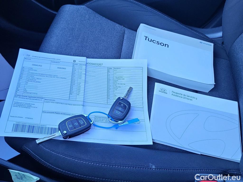  Hyundai  Tucson HYUNDAI  / 2018 / 5P / todoterreno 1.6 CRDI 85kW (116CV) 48V SLE 4X2(SP)(SL) #17