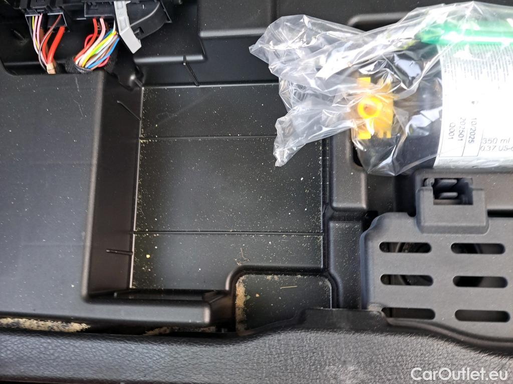  Mercedes  A-Klasse MERCEDES-BENZ Clase A / 2018 / 5P / berlina con portón A 200 d #9