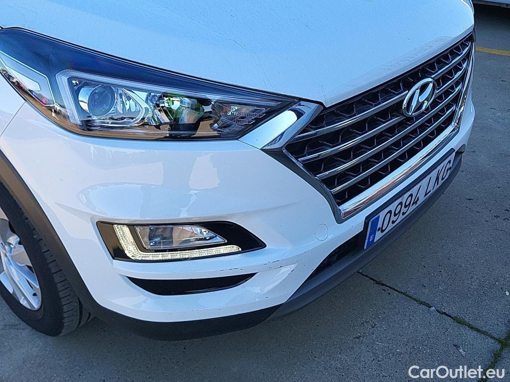  Hyundai  Tucson HYUNDAI  / 2018 / 5P / todoterreno 1.6 CRDI 85kW (116CV) 48V SLE 4X2(SP)(SL) #23