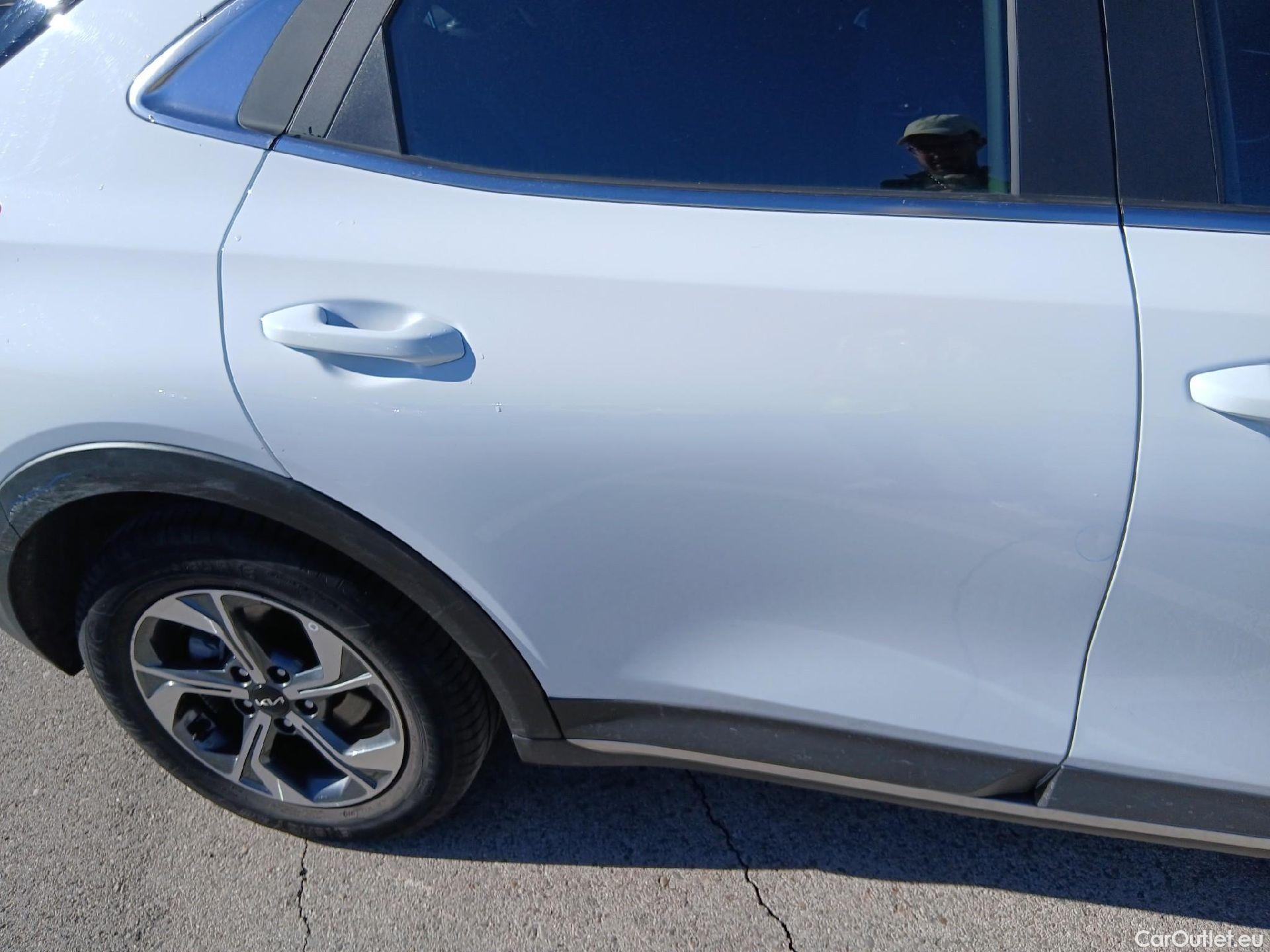  KIA  XCeed KIA  / 2019 / 5P / todoterreno 1.0 T-GDi Drive 88kW (120CV) #37