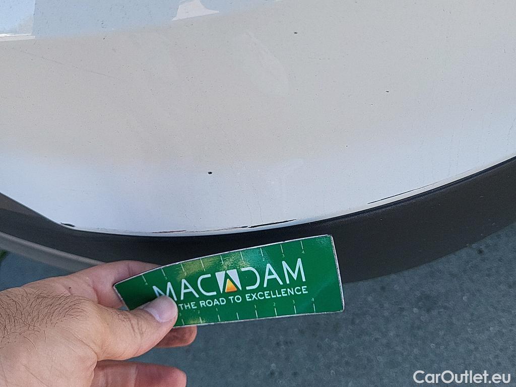  Hyundai  Tucson HYUNDAI  / 2018 / 5P / todoterreno 1.6 CRDI 85kW (116CV) 48V SLE 4X2(SP)(SL) #26