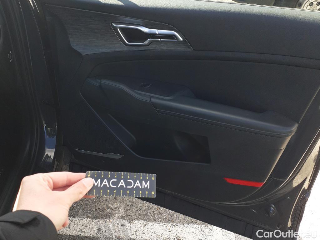  KIA  Sportage KIA  / 2022 / 5P / todoterreno 1.6 T-GDi MHEV 112kW (150CV) Drive 4X2 #11