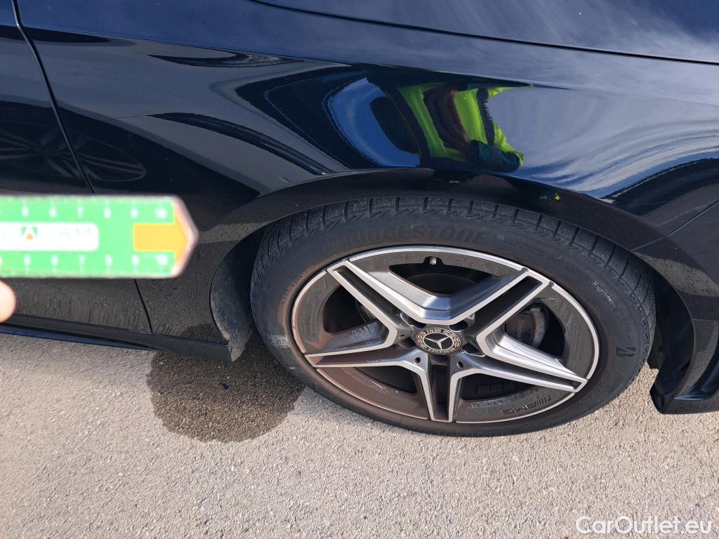  Mercedes  A-Klasse MERCEDES-BENZ Clase A / 2018 / 5P / berlina con portón A 200 d #4