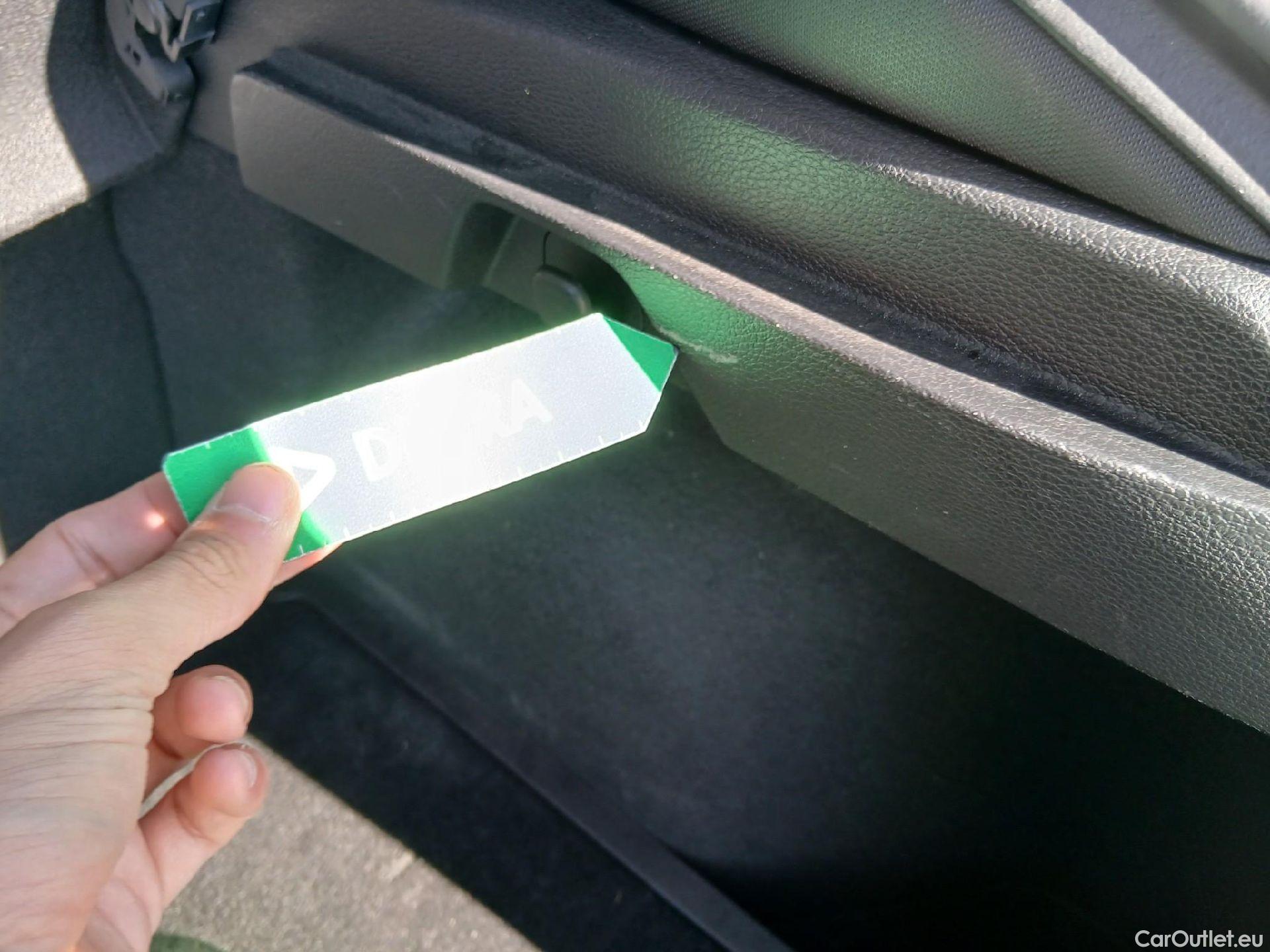  KIA  XCeed KIA  / 2019 / 5P / todoterreno 1.0 T-GDi Drive 88kW (120CV) #30