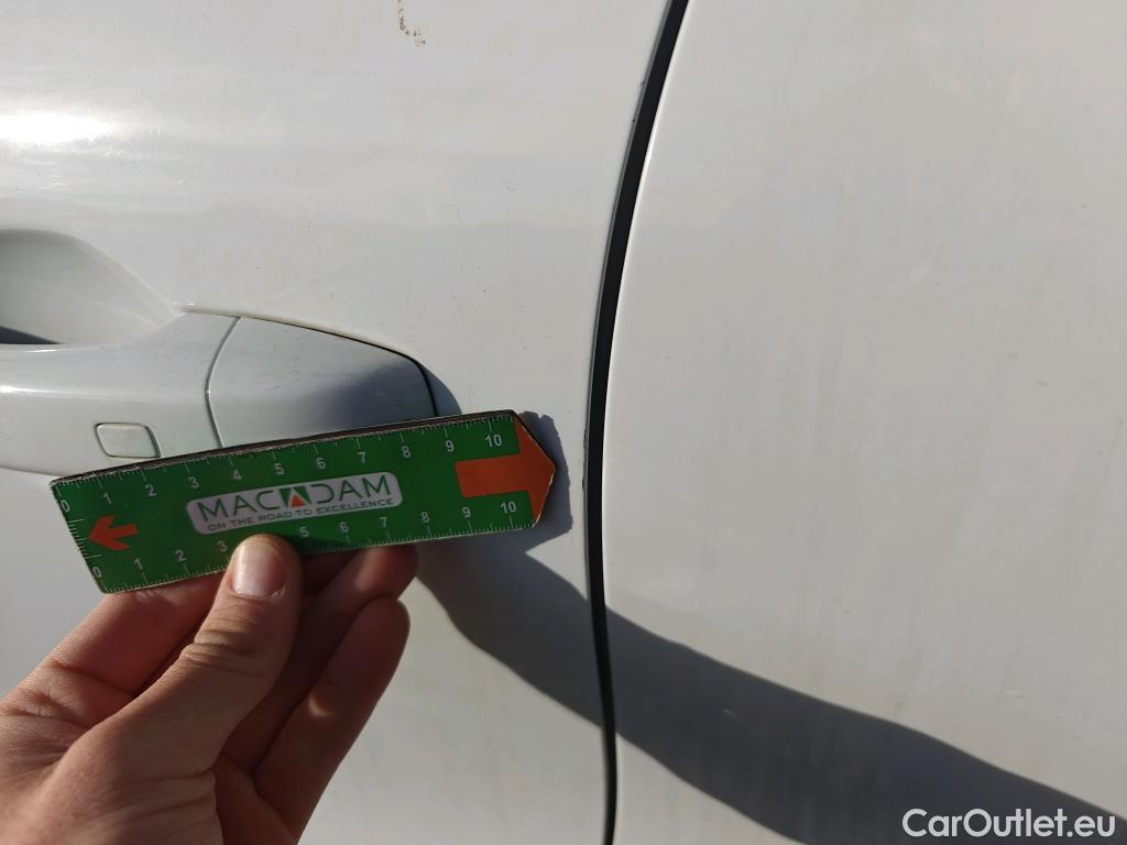  Renault  Captur RENAULT  / 2019 / 5P / todoterreno Intens TCe 90 (AC) #16