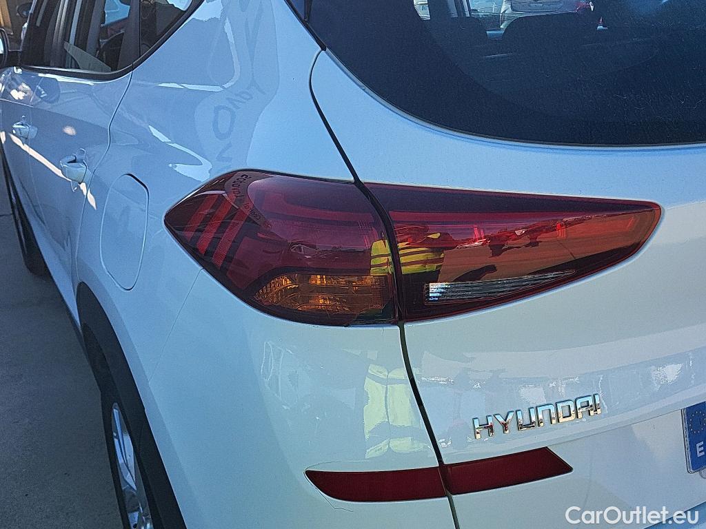  Hyundai  Tucson HYUNDAI  / 2018 / 5P / todoterreno 1.6 CRDI 85kW (116CV) 48V SLE 4X2(SP)(SL) #1