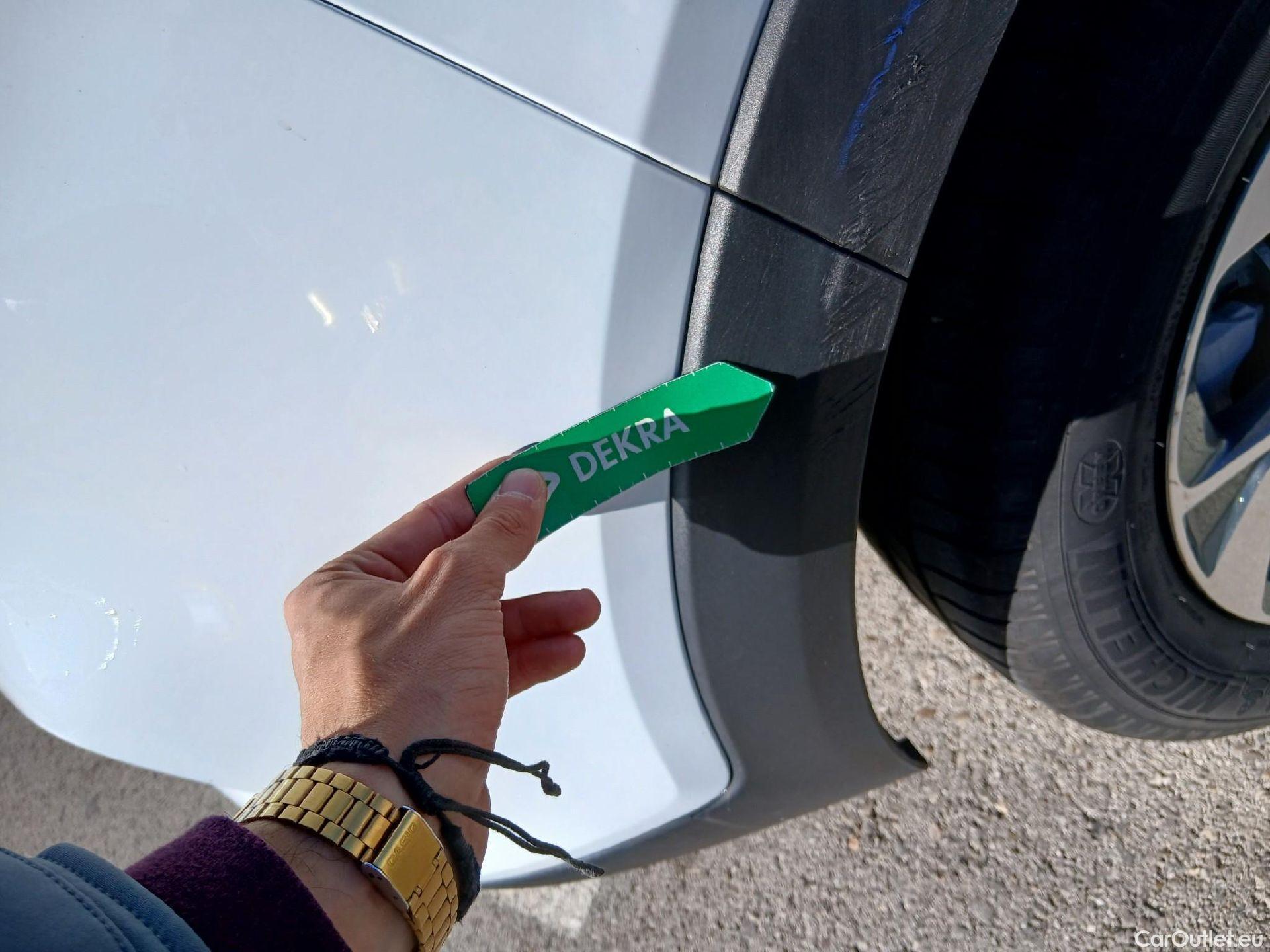  KIA  XCeed KIA  / 2019 / 5P / todoterreno 1.0 T-GDi Drive 88kW (120CV) #34