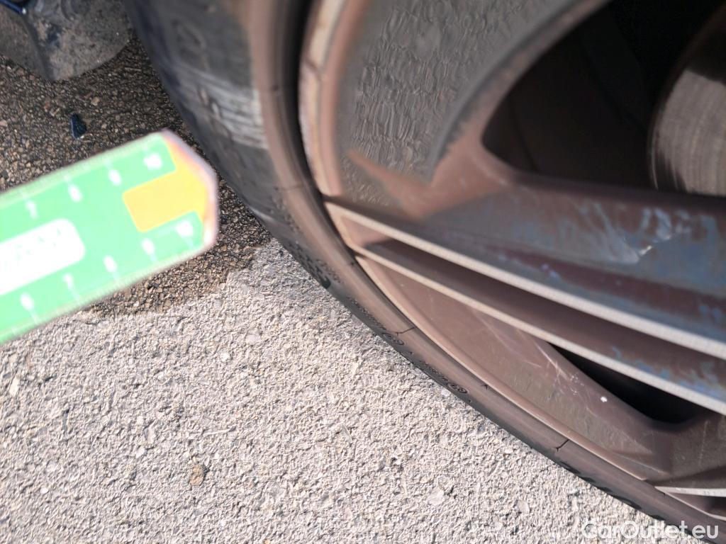  Mercedes  A-Klasse MERCEDES-BENZ Clase A / 2018 / 5P / berlina con portón A 200 d #5