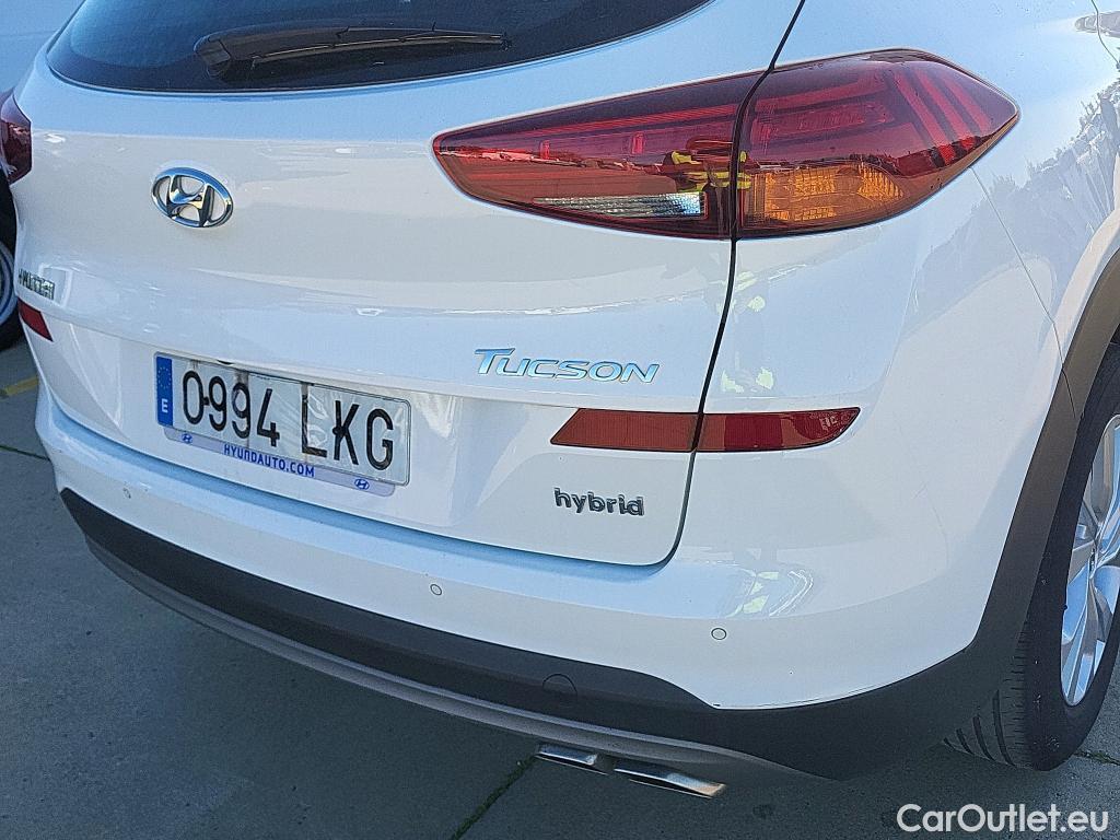  Hyundai  Tucson HYUNDAI  / 2018 / 5P / todoterreno 1.6 CRDI 85kW (116CV) 48V SLE 4X2(SP)(SL) #25