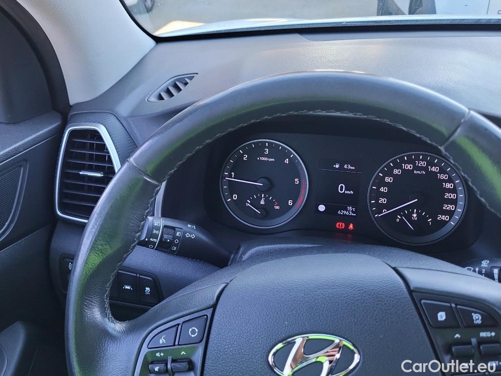  Hyundai  Tucson HYUNDAI  / 2018 / 5P / todoterreno 1.6 CRDI 85kW (116CV) 48V SLE 4X2(SP)(SL) #21