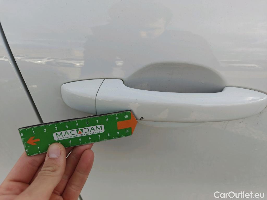  Renault  Captur RENAULT  / 2019 / 5P / todoterreno Intens TCe 90 (AC) #18