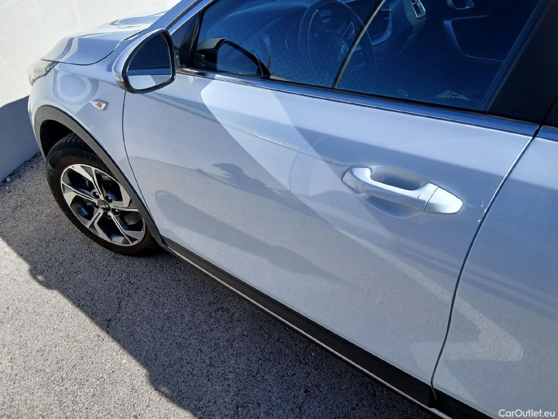  KIA  XCeed KIA  / 2019 / 5P / todoterreno 1.0 T-GDi Drive 88kW (120CV) #12