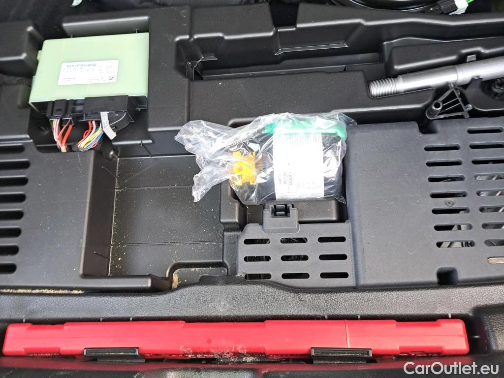  Mercedes  A-Klasse MERCEDES-BENZ Clase A / 2018 / 5P / berlina con portón A 200 d #8