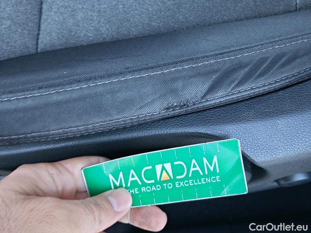  Hyundai  Tucson HYUNDAI  / 2018 / 5P / todoterreno 1.6 CRDI 85kW (116CV) 48V SLE 4X2(SP)(SL) #10