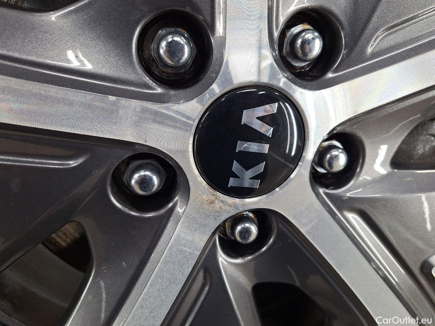  KIA  Niro Kia,  FL'19, KIA  e- 150kW More 5d #4