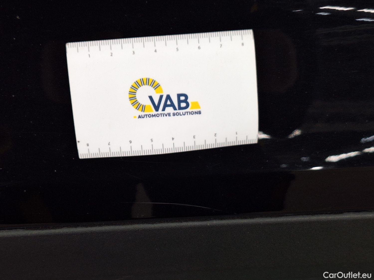  Volvo  XC 40 Volvo, XC40 '17 PHEV, Volvo XC40 T4 Recharge Geartronic R-Design 5d #20