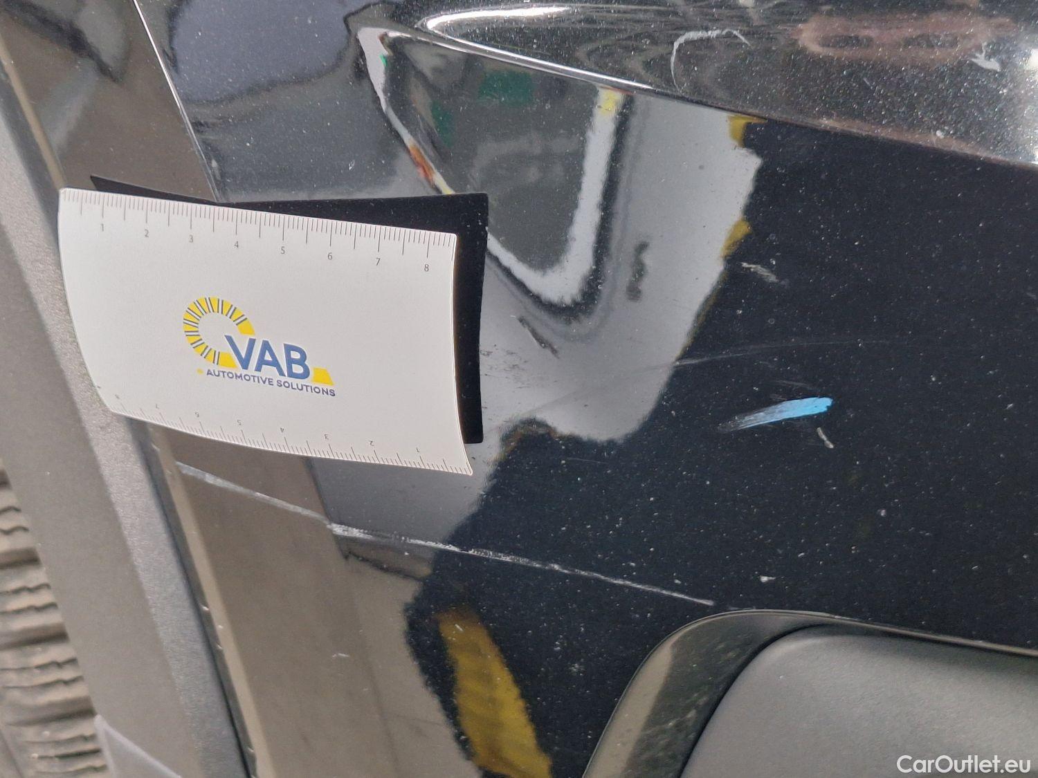  Volvo  XC 40 Volvo, XC40 '17 PHEV, Volvo XC40 T4 Recharge Geartronic R-Design 5d #26