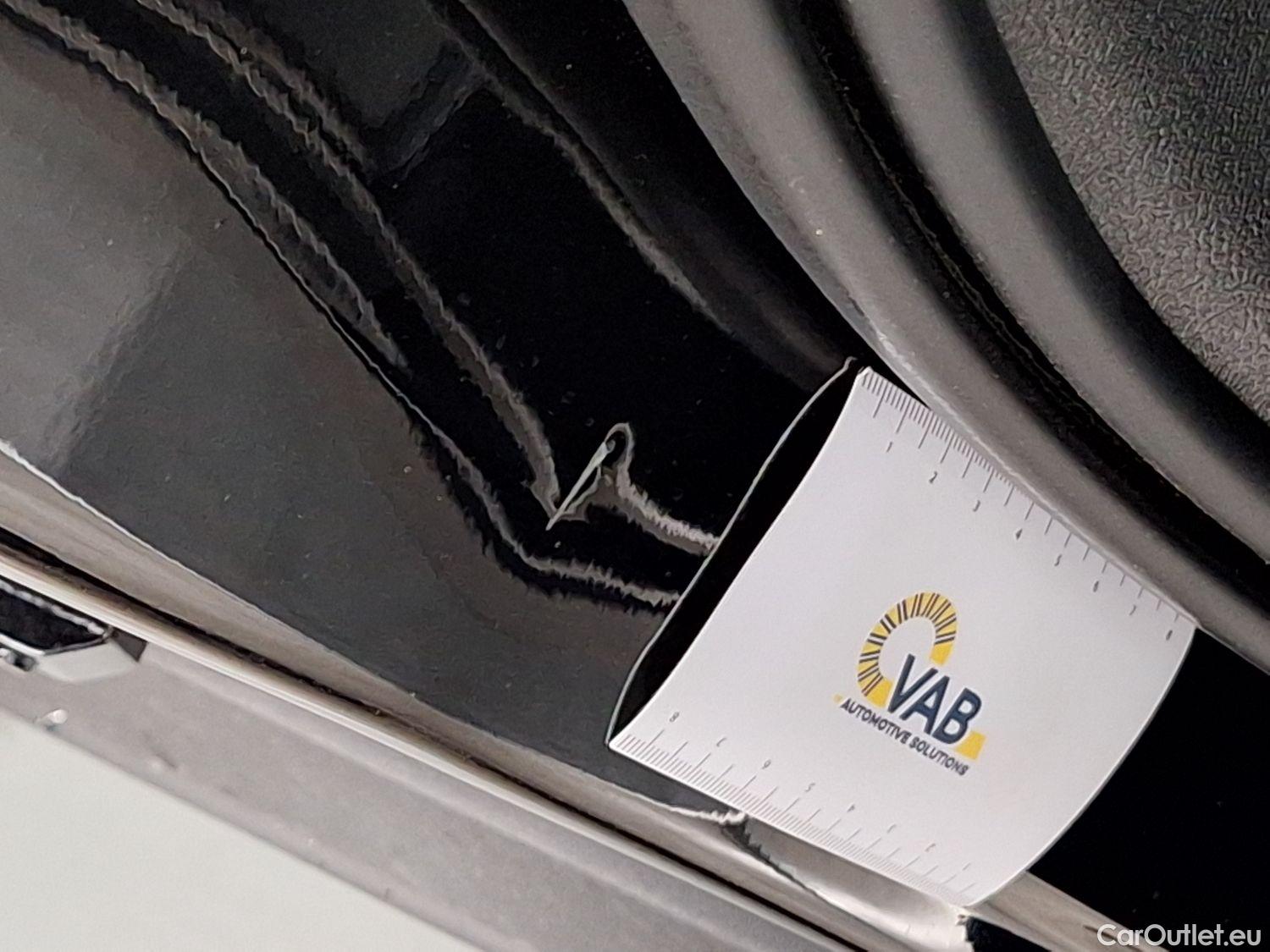  Volvo  XC 40 Volvo, XC40 '17, Volvo XC40 T5 Twin Engine R-Design 5d #32