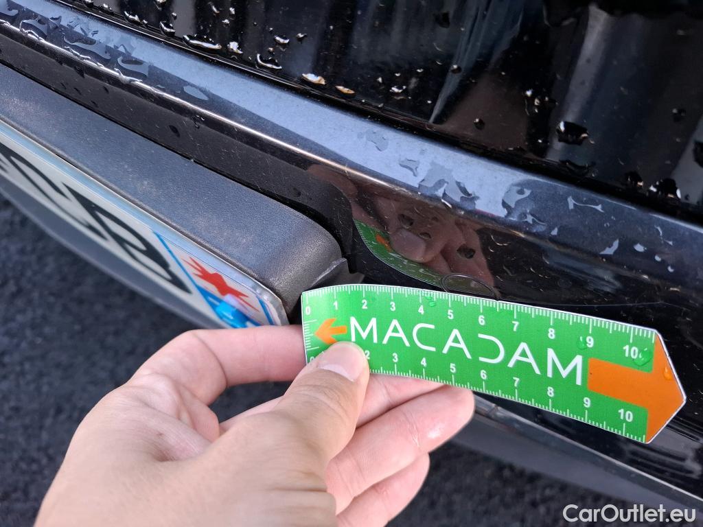  Mercedes  EQC MERCEDES-BENZ  / 2019 / 5P / SUV  400 AMG Line 4MATIC #28