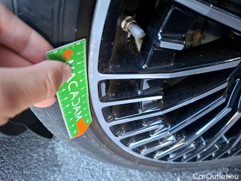  Mercedes  EQC MERCEDES-BENZ  / 2019 / 5P / SUV  400 AMG Line 4MATIC #16