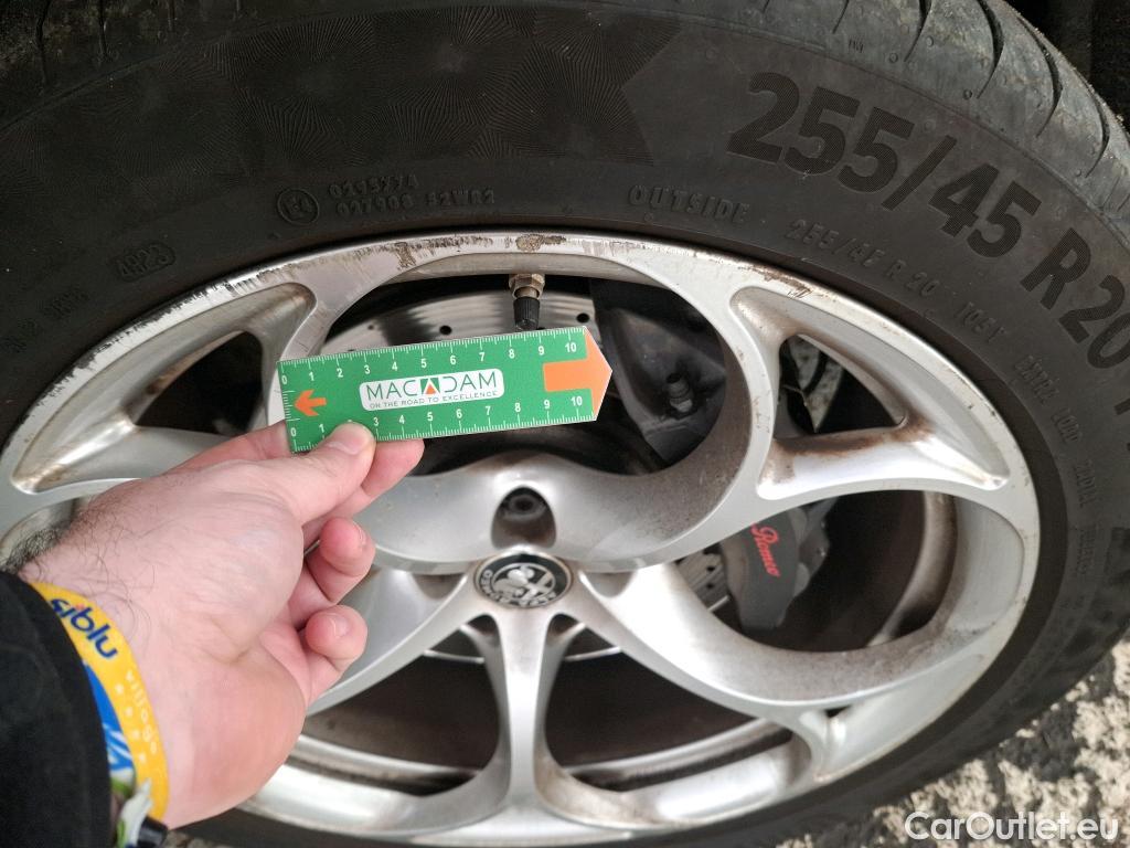  Alfa Romeo   STELVIO Stelvio Quadrifoglio Q4 2.9 turbo 510CV BVA8 E6d #14