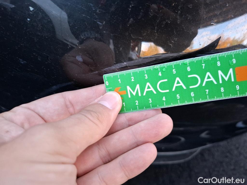  Mercedes  EQC MERCEDES-BENZ  / 2019 / 5P / SUV  400 AMG Line 4MATIC #3