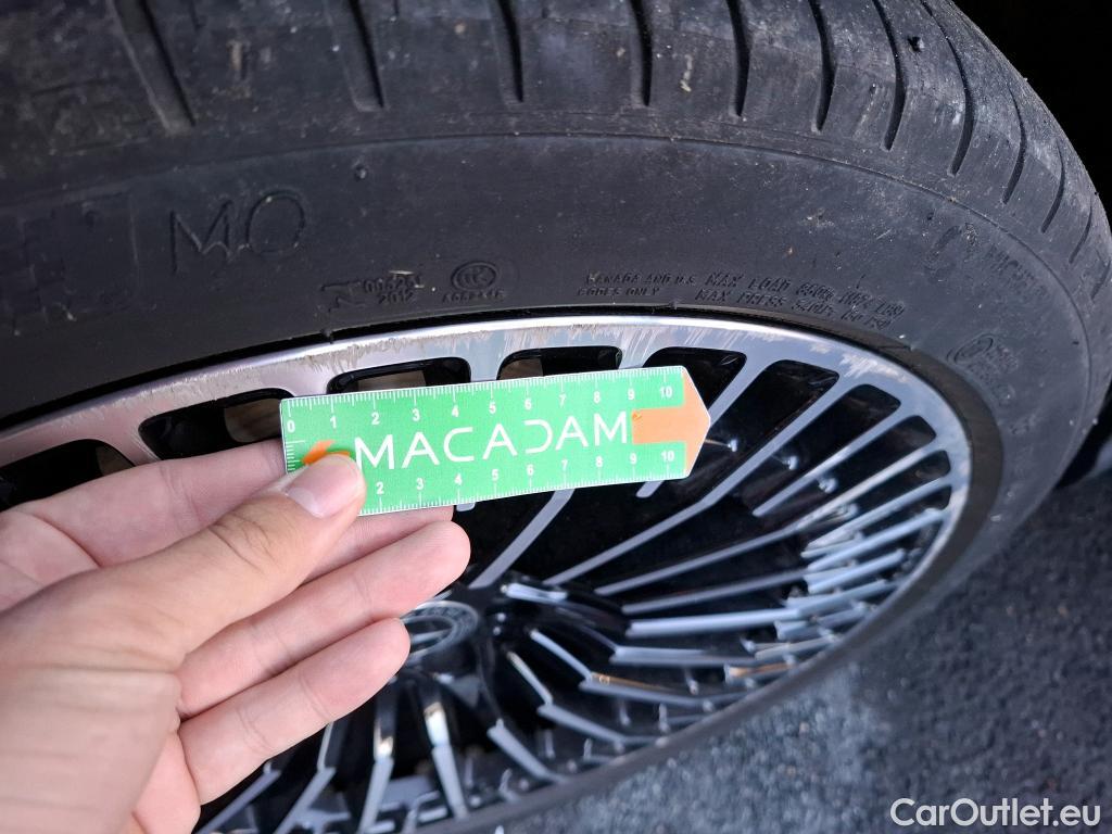  Mercedes  EQC MERCEDES-BENZ  / 2019 / 5P / SUV  400 AMG Line 4MATIC #21