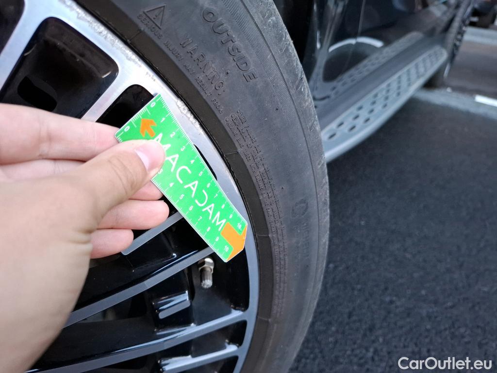  Mercedes  EQC MERCEDES-BENZ  / 2019 / 5P / SUV  400 AMG Line 4MATIC #12